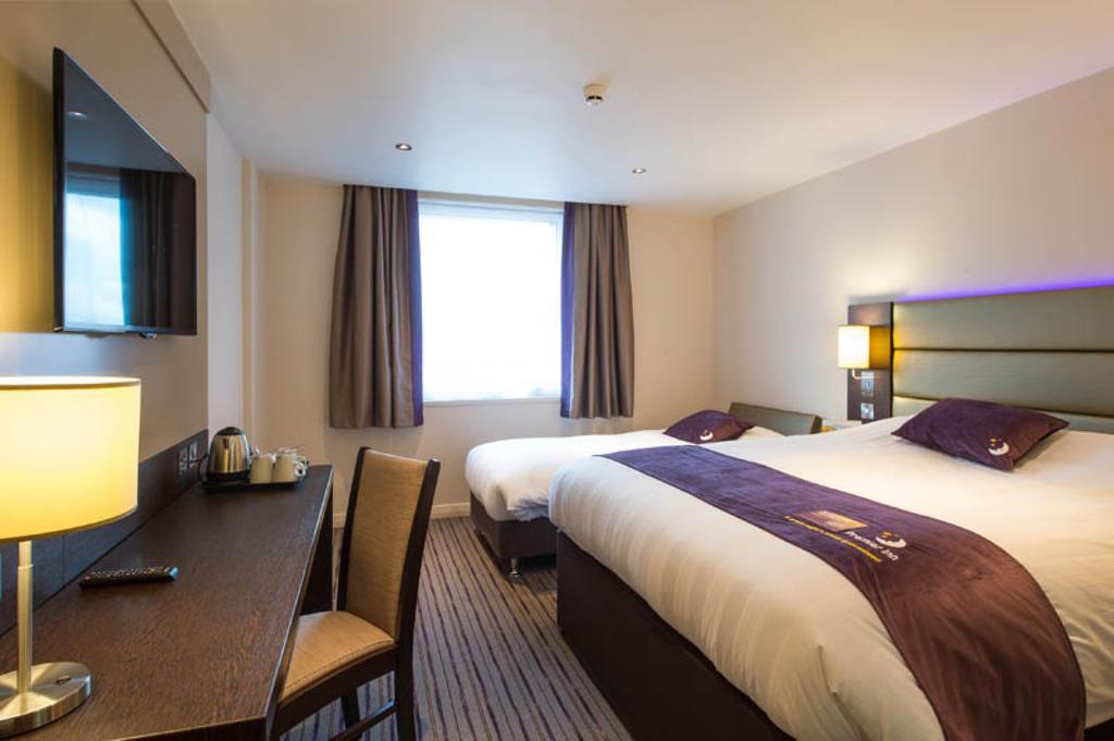Premier Inn Southampton West Ower Екстер'єр фото