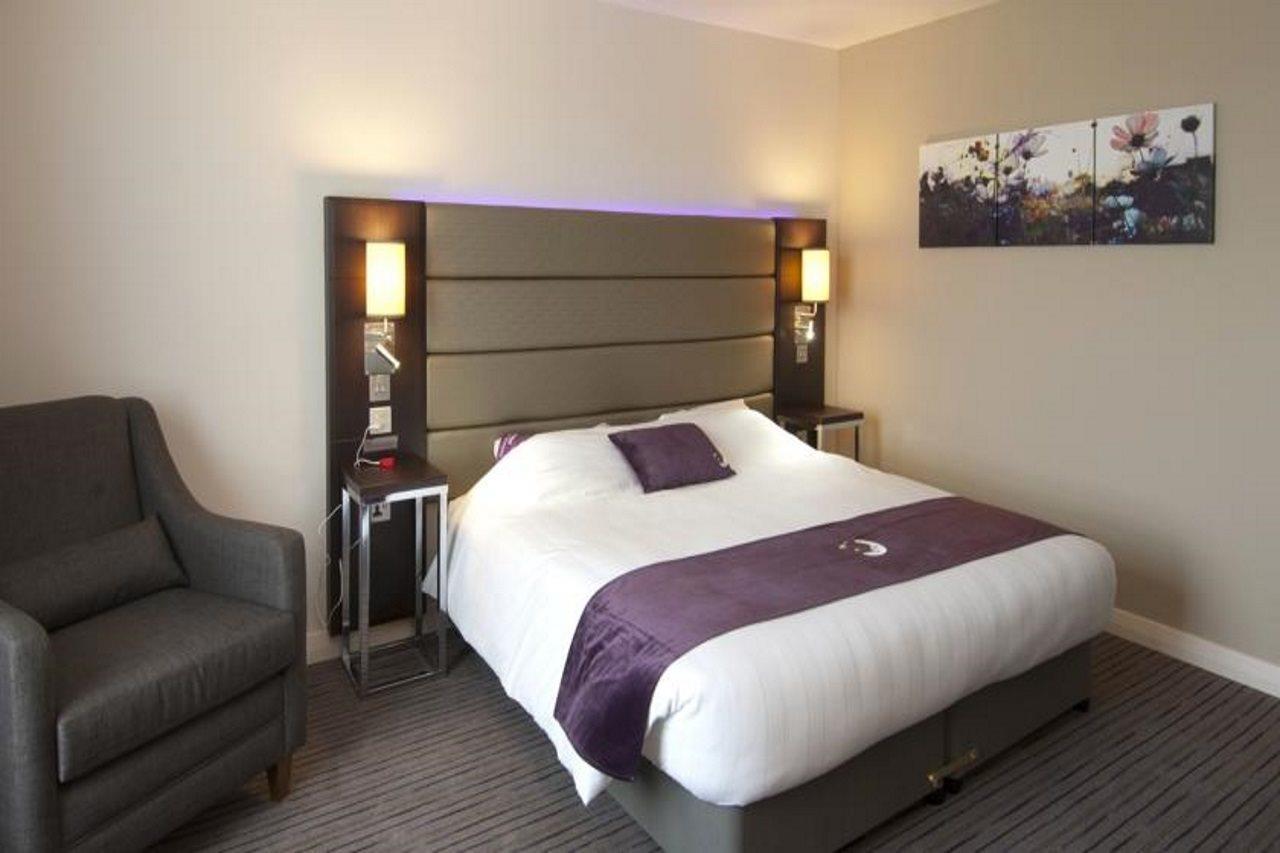 Premier Inn Southampton West Ower Екстер'єр фото